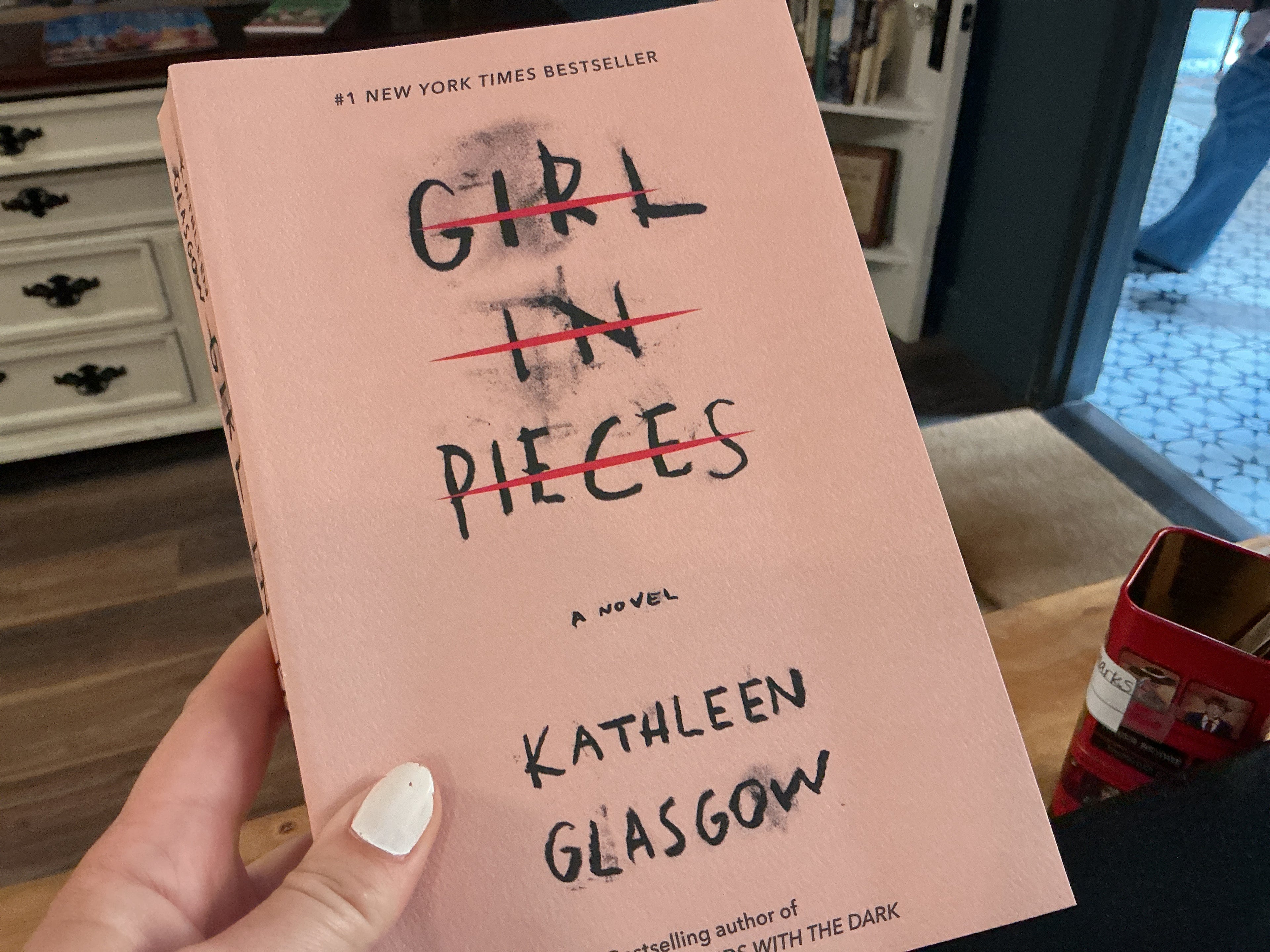 Girl in Pieces