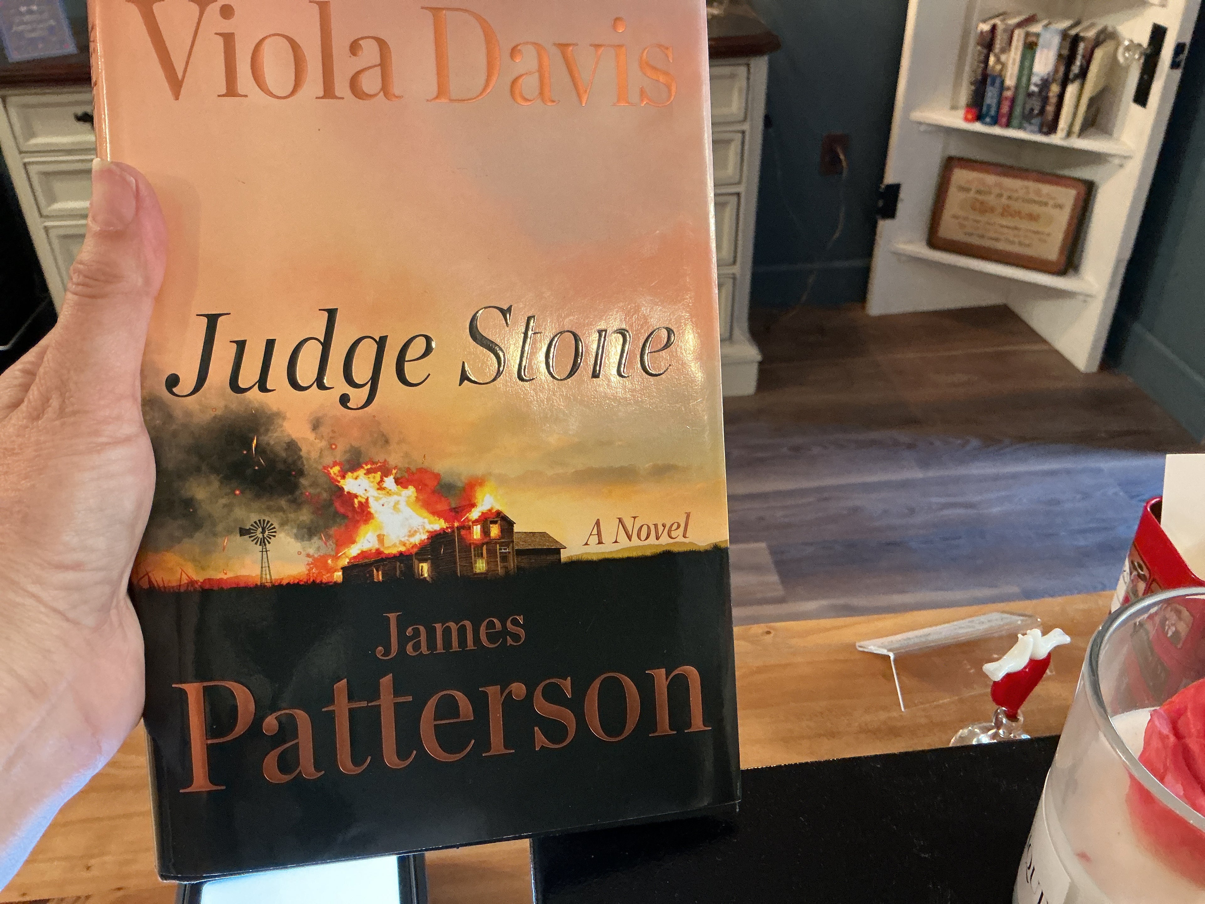 Judge stone